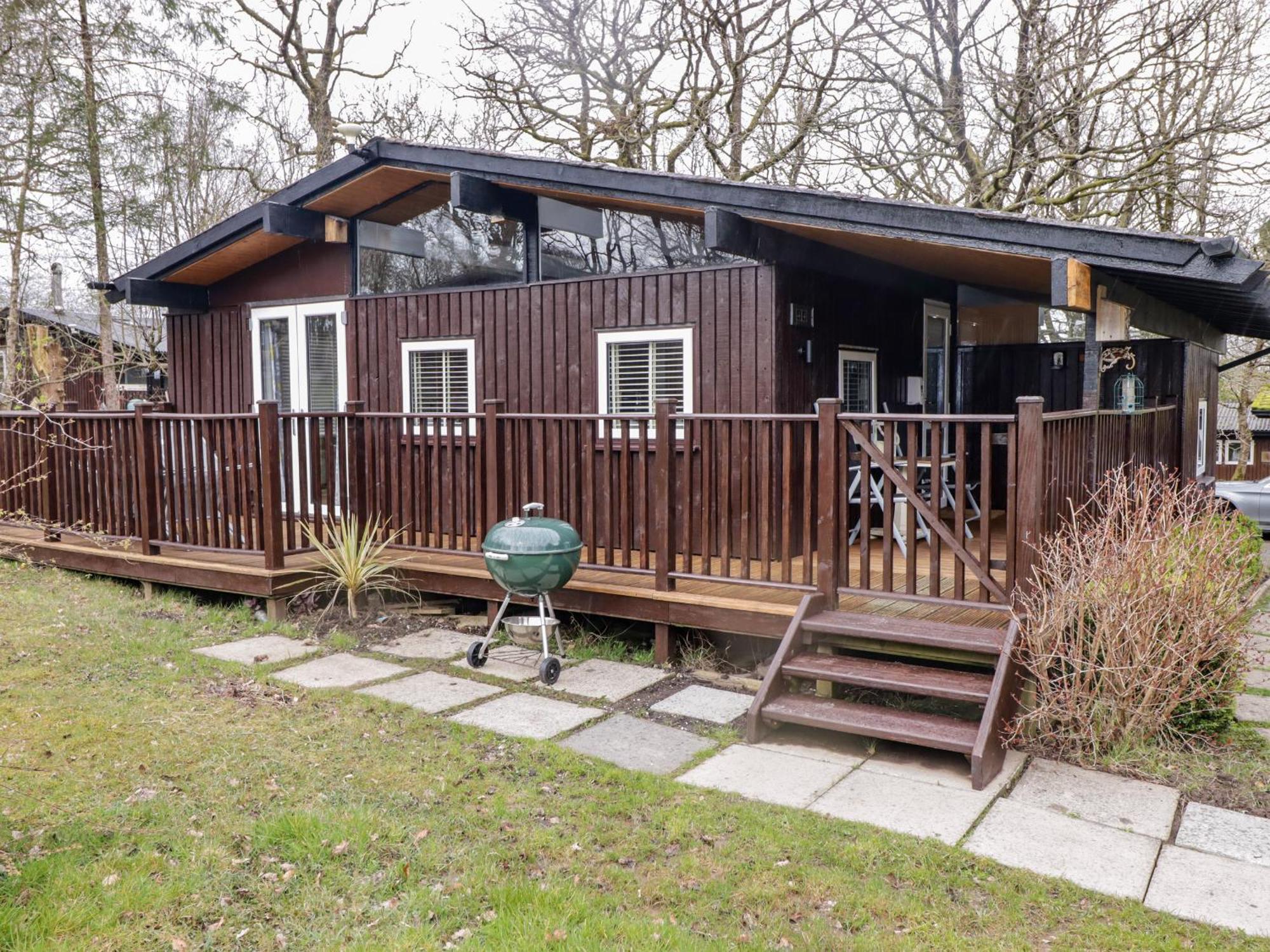 The Bird House Villa Newcastle Emlyn Exterior photo